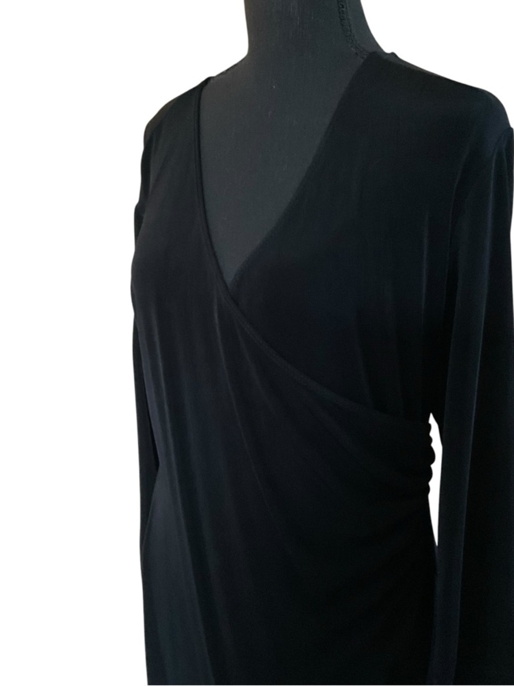 Chico’s Travelers Black Velvet Wrap Dress Size 2 Elegant Midi Stretch - Picture 3 of 9